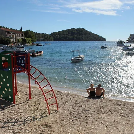 Brna 4415b * Smokvica (Korcula)