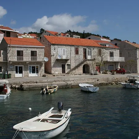 Brna 4415b * Smokvica (Korcula)